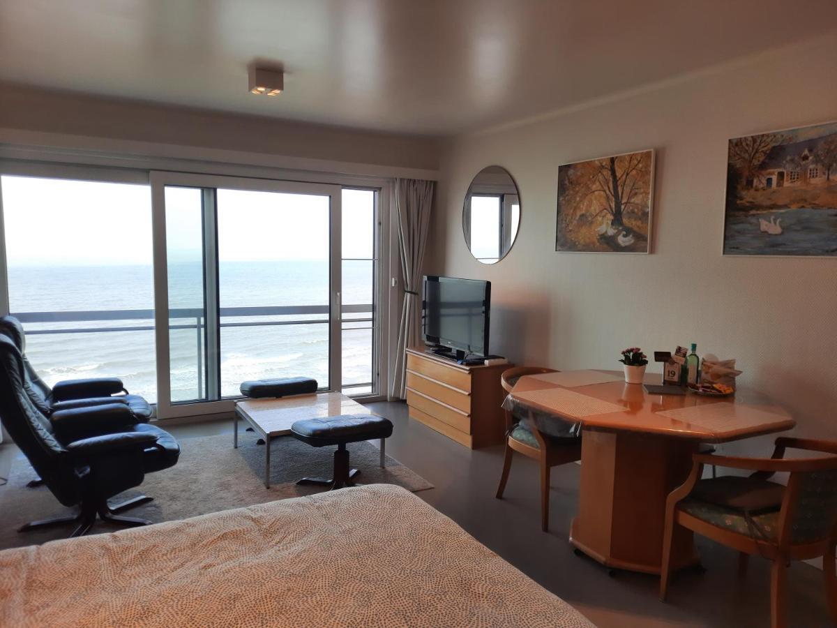 Studio On The Beach With Sea View Мідделкерке Екстер'єр фото